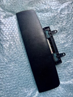 BMW E65 PODŁOKIETNIK SKÓRA CZARNA PRAWA STRONA PASAŻER